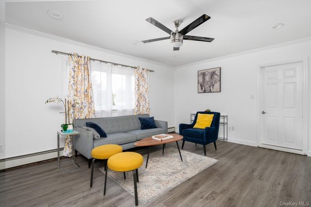 1 Park Court, Smithtown, NY 11787