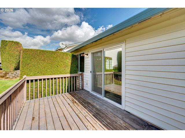 2122 Ne 79TH Ave, Vancouver, WA 98664