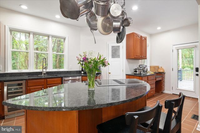 361 NORTH SHORE RD, Pasadena, MD 21122