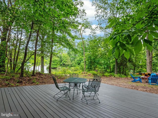 361 NORTH SHORE RD, Pasadena, MD 21122