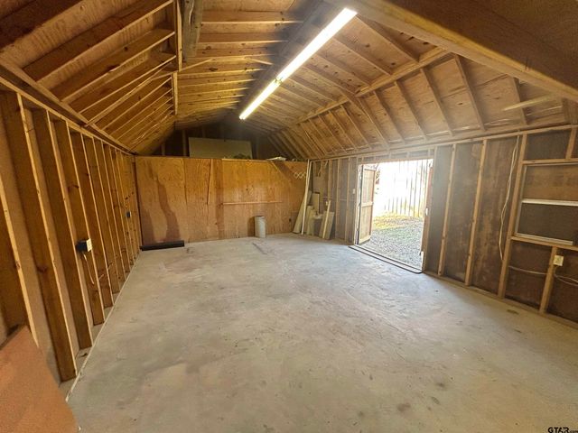 1515 San Antonio, Tyler, TX 75701