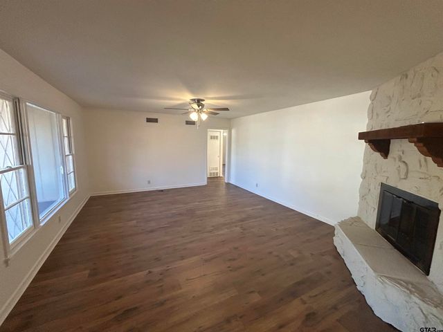 1515 San Antonio, Tyler, TX 75701