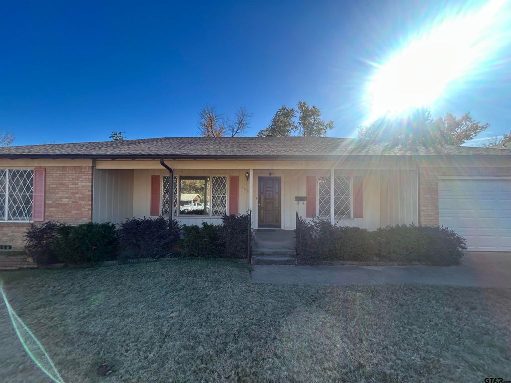 1515 San Antonio, Tyler, TX 75701