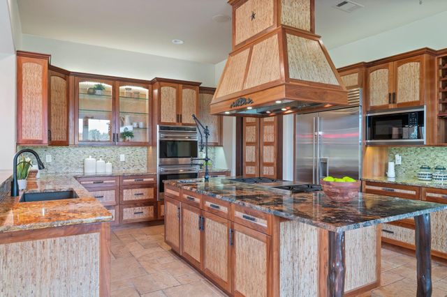 101 Spears Ranch RD, Jarrell, TX 76537