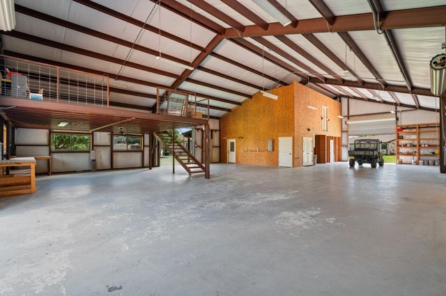 101 Spears Ranch RD, Jarrell, TX 76537