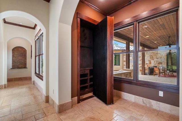101 Spears Ranch RD, Jarrell, TX 76537
