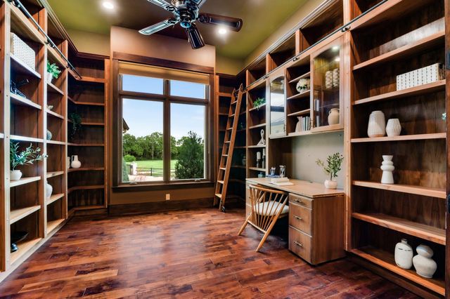 101 Spears Ranch RD, Jarrell, TX 76537
