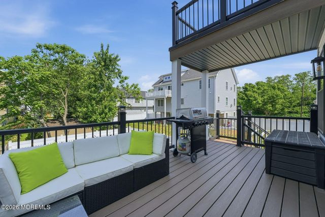 2 Brainard Avenue, Port Monmouth, NJ 07758