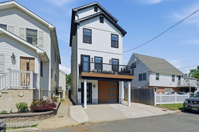 2 Brainard Avenue, Port Monmouth, NJ 07758