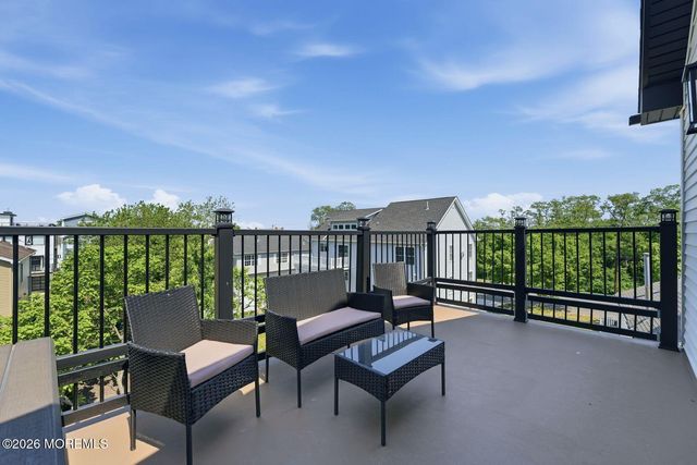 2 Brainard Avenue, Port Monmouth, NJ 07758