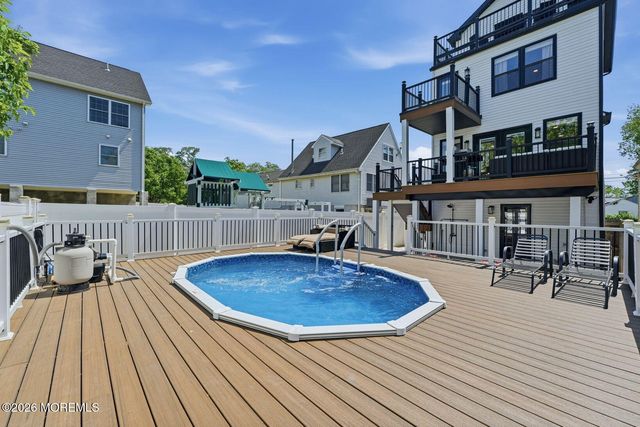 2 Brainard Avenue, Port Monmouth, NJ 07758