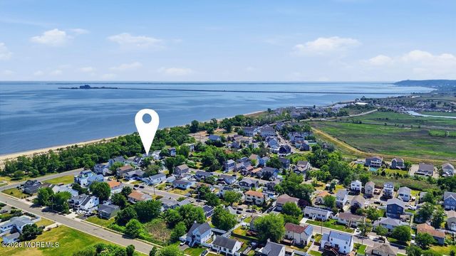 2 Brainard Avenue, Port Monmouth, NJ 07758