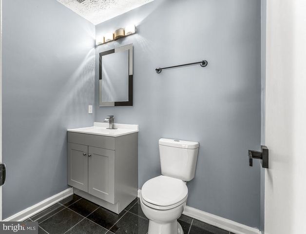 7711 CORNERSTONE, Baltimore, MD 21244