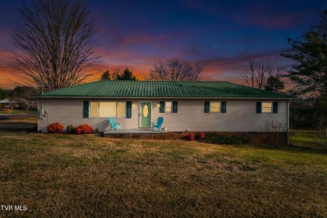 100 Carroll Circle, Rogersville, TN 37857