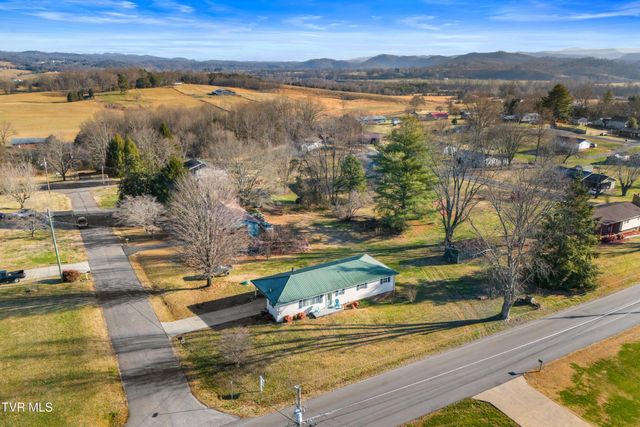 100 Carroll Circle, Rogersville, TN 37857