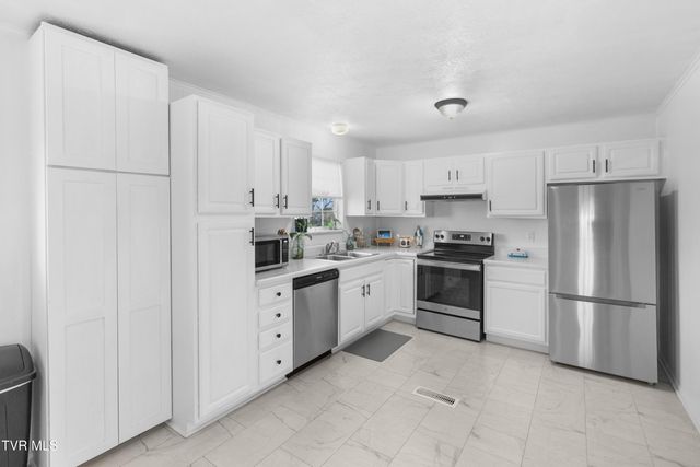 100 Carroll Circle, Rogersville, TN 37857