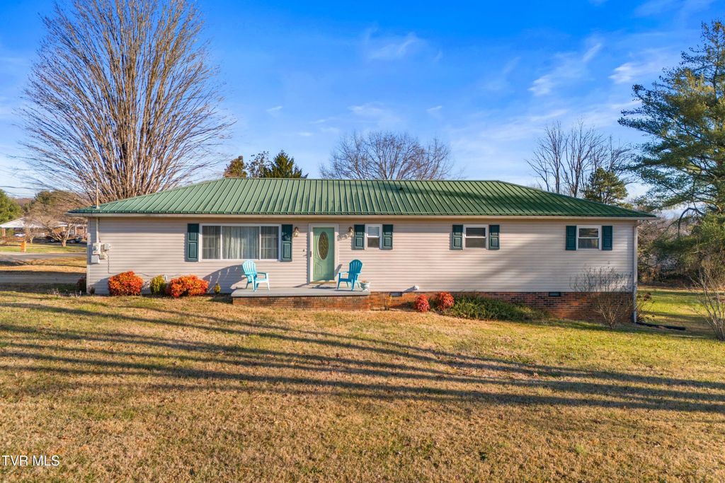 100 Carroll Circle, Rogersville, TN 37857