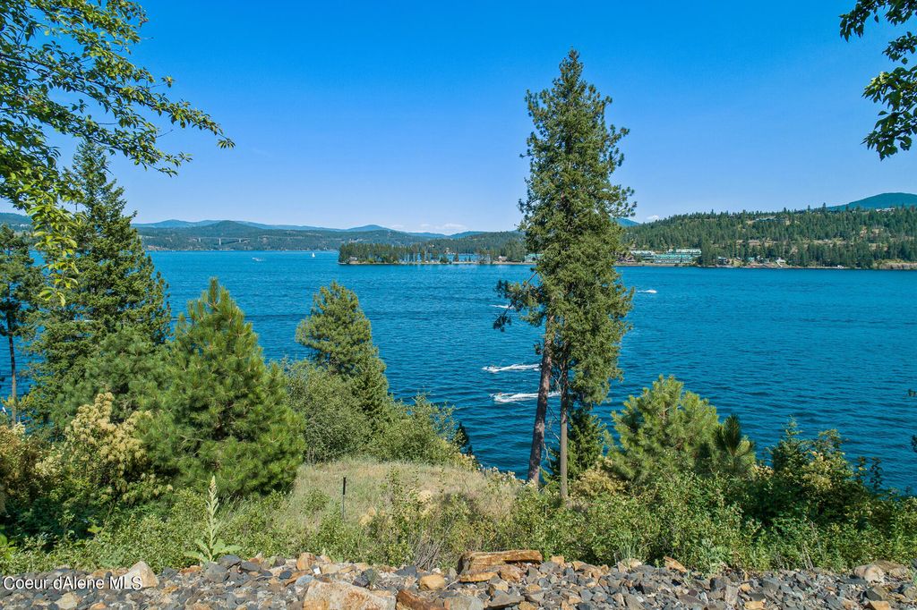 4642 S THREEMILE POINT RD, Coeur D'alene, ID 83814