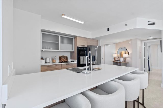 1830 S Ocean Drive 1006, Hallandale Beach, FL 33009