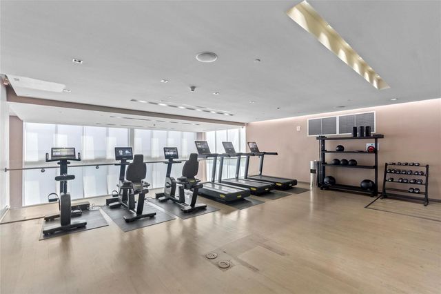 1830 S Ocean Drive 1006, Hallandale Beach, FL 33009
