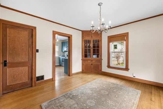 415 S Concord ROAD, Oconomowoc, WI 53066