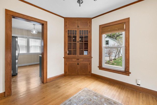 415 S Concord ROAD, Oconomowoc, WI 53066