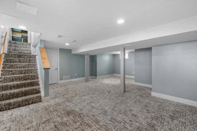415 S Concord ROAD, Oconomowoc, WI 53066