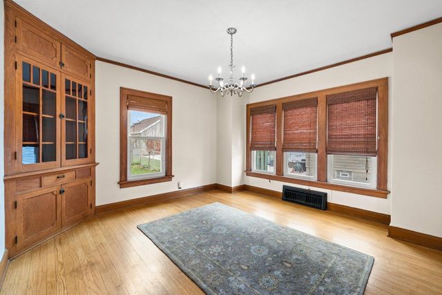 415 S Concord ROAD, Oconomowoc, WI 53066