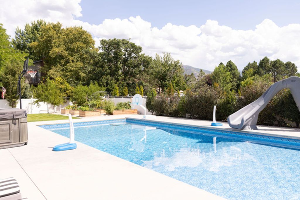 122 E 1050 N, Kaysville, UT 84037 — photo 2