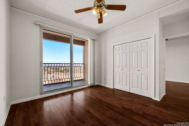 1 Towers Park Ln Apt 2107, San Antonio, TX 78209