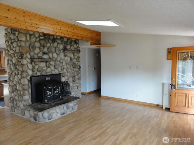 28821 18th Avenue S, Federal Way, WA 98003