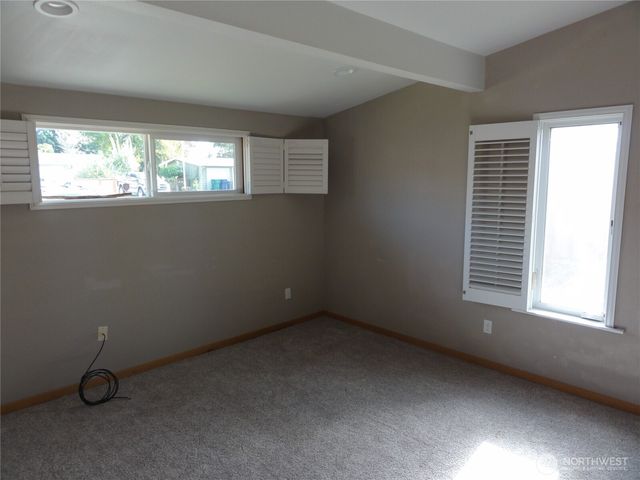 28821 18th Avenue S, Federal Way, WA 98003