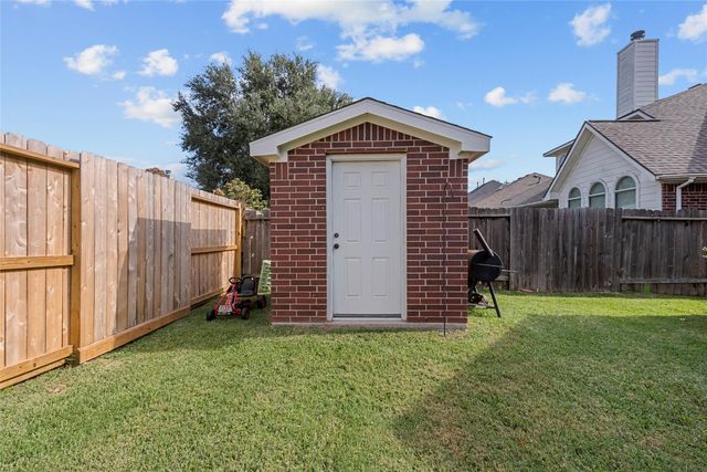 11319 Windy Dawn Drive, Pearland, TX 77584