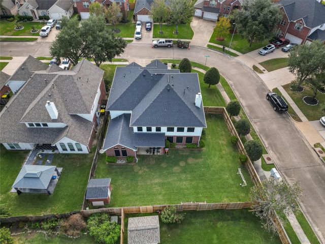 11319 Windy Dawn Drive, Pearland, TX 77584