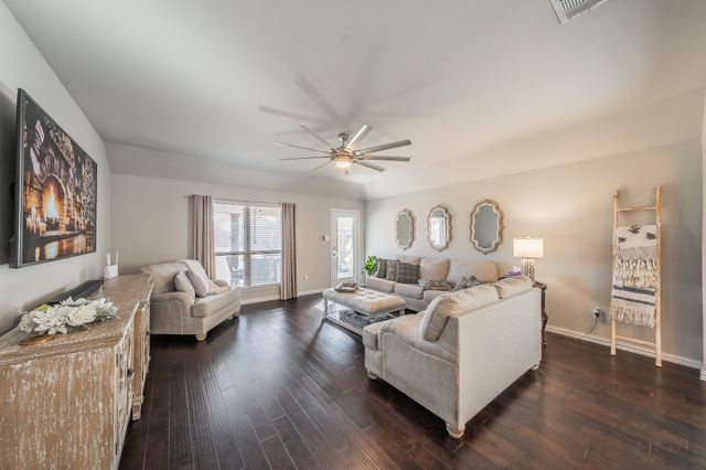 2013 Rosebury Lane, Forney, TX 75126