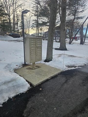 935 Methuen St 13, Dracut, MA 01826