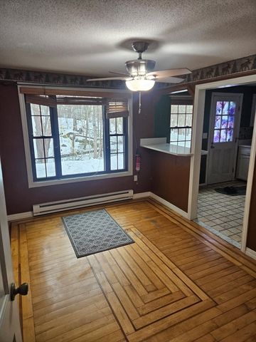 935 Methuen St 13, Dracut, MA 01826