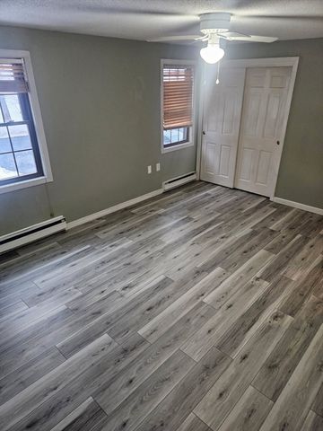 935 Methuen St 13, Dracut, MA 01826