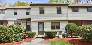 935 Methuen St 13, Dracut, MA 01826