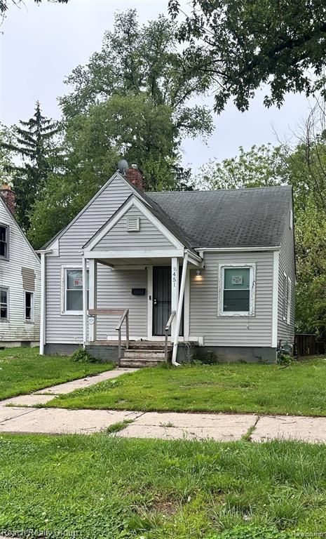 8451 Greenview Avenue, Detroit, MI 48228