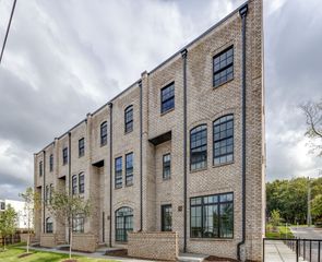 3206 W End Cir Apt 8, Nashville, TN 37203