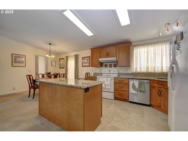 16500 Se 1ST St 46, Vancouver, WA 98684