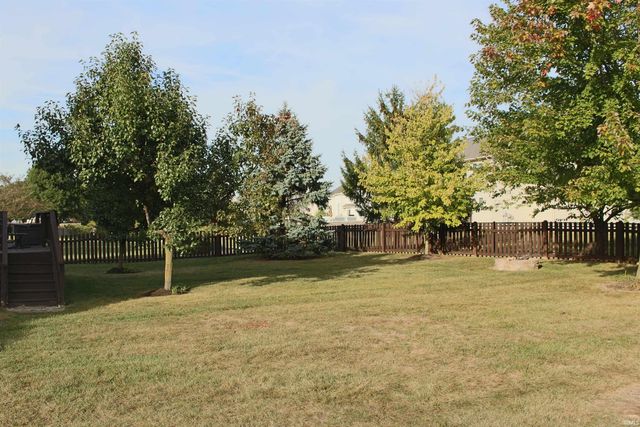 1027 Blackthorn Cove, Fort Wayne, IN 46804