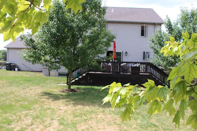 1027 Blackthorn Cove, Fort Wayne, IN 46804