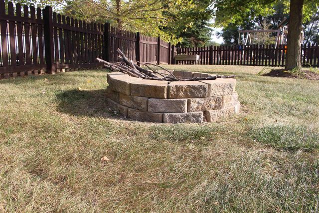 1027 Blackthorn Cove, Fort Wayne, IN 46804