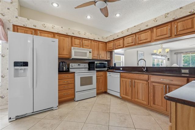 1063 DARTFORD DRIVE, Tarpon Springs, FL 34688