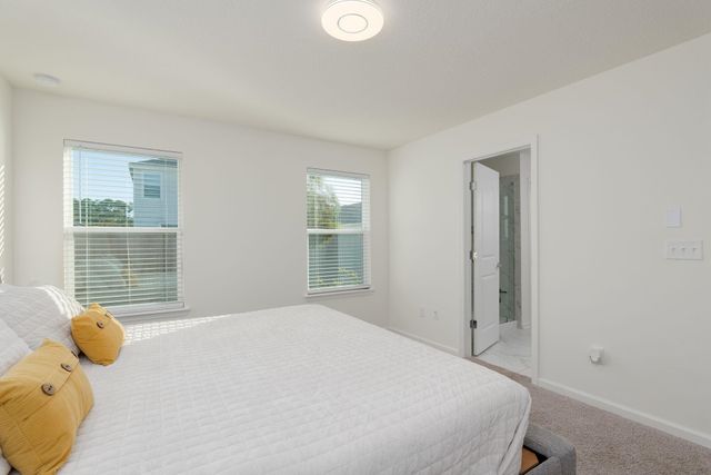 28 Peace River Rd, St Johns, FL 32259