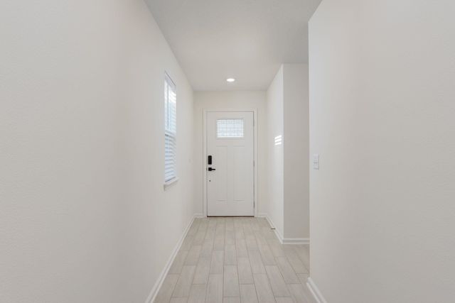 28 Peace River Rd, St Johns, FL 32259