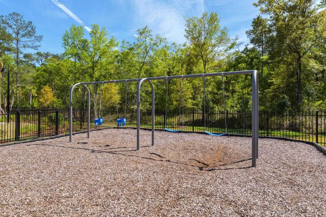 28 Peace River Rd, St Johns, FL 32259