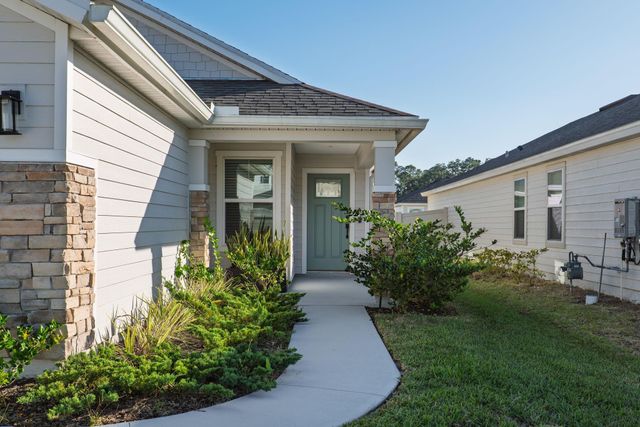 28 Peace River Rd, St Johns, FL 32259